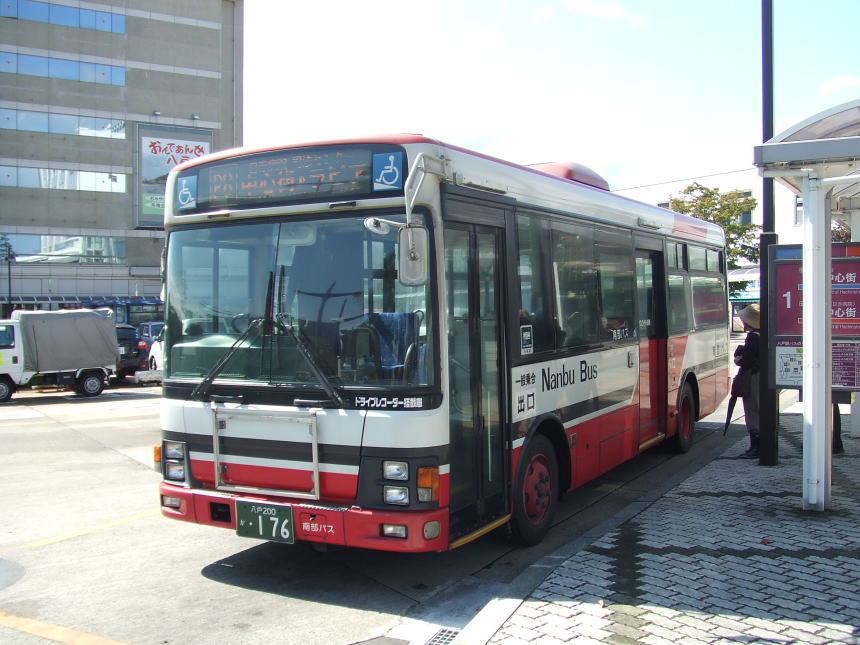 八戸駅　バス乗場