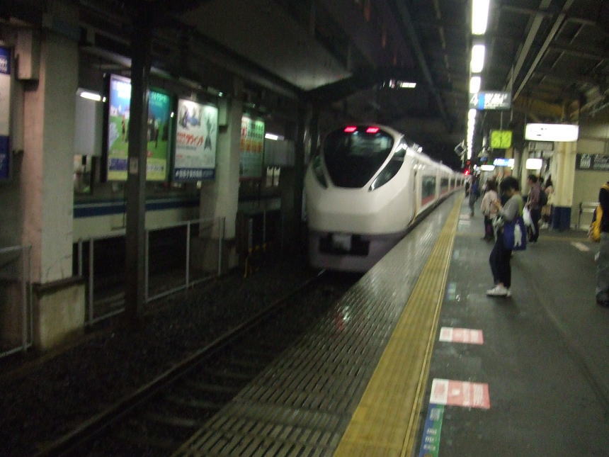 柏駅　４番ホーム