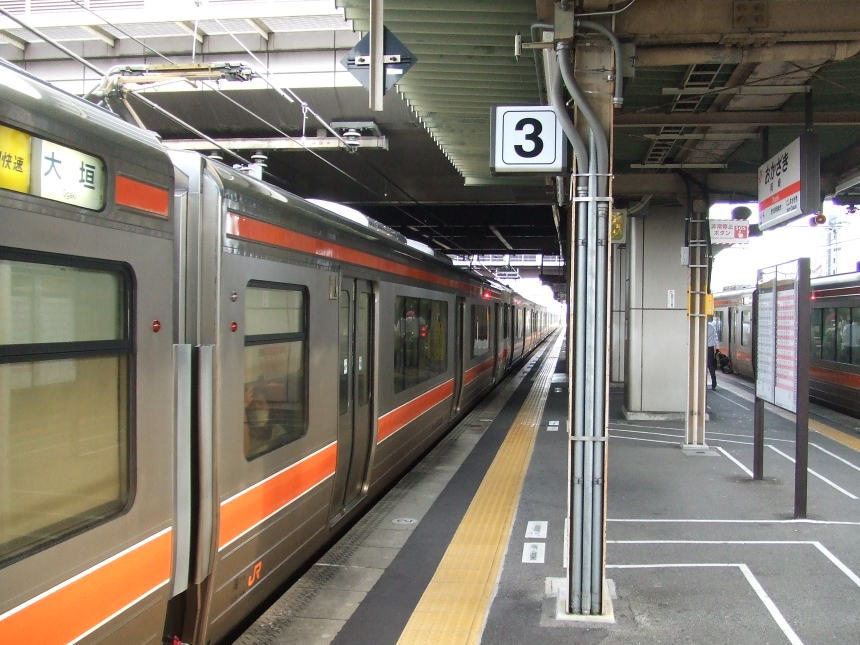 岡崎駅3番線