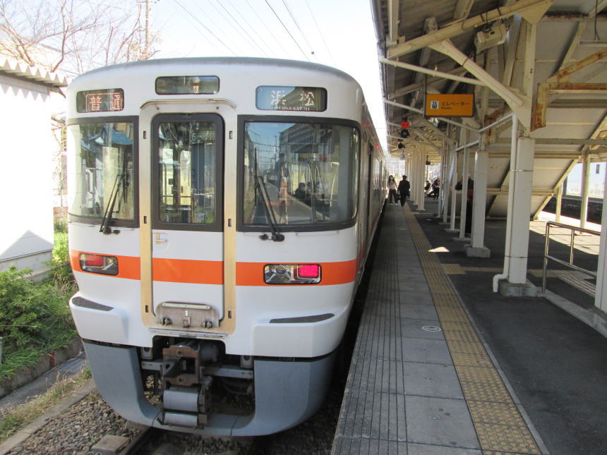 興津駅3番ホーム