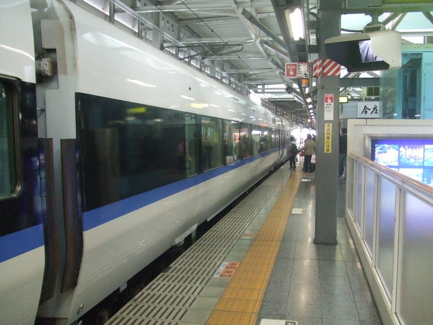 福井駅1番ホーム