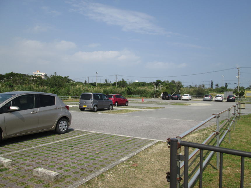 中城城の駐車場