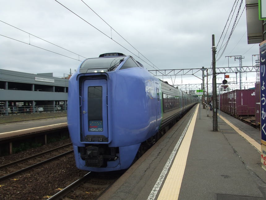 五稜郭駅5番ホーム