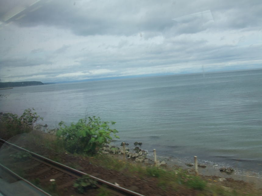 森駅発車直後の車窓