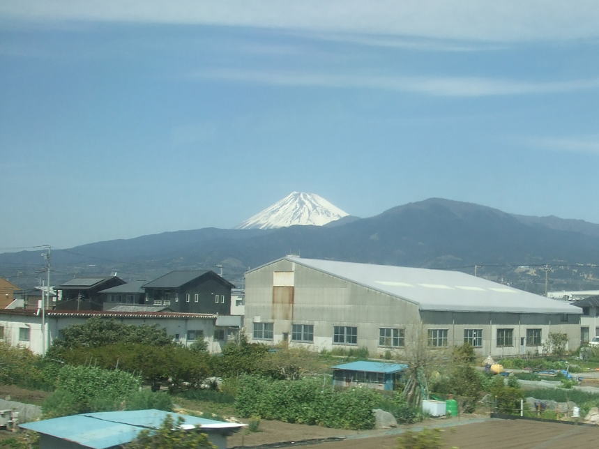 片浜駅付近の富士山