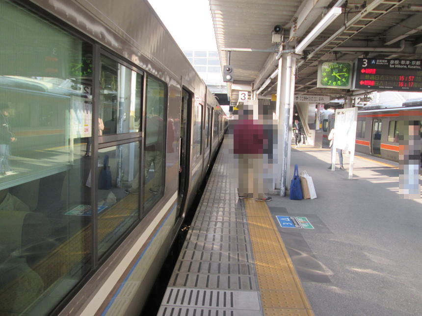 米原駅3番ホーム