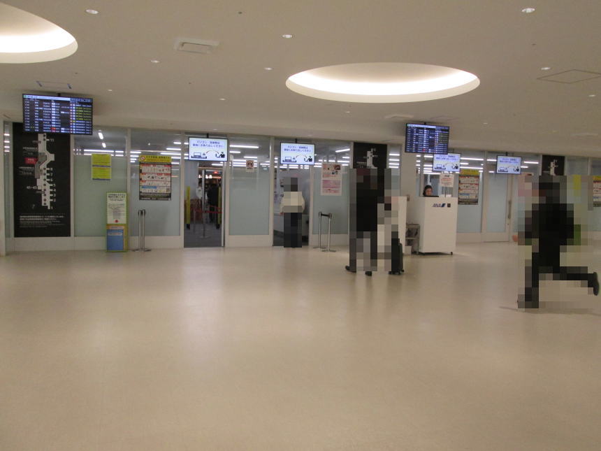 福岡空港出発保安検査場（南）