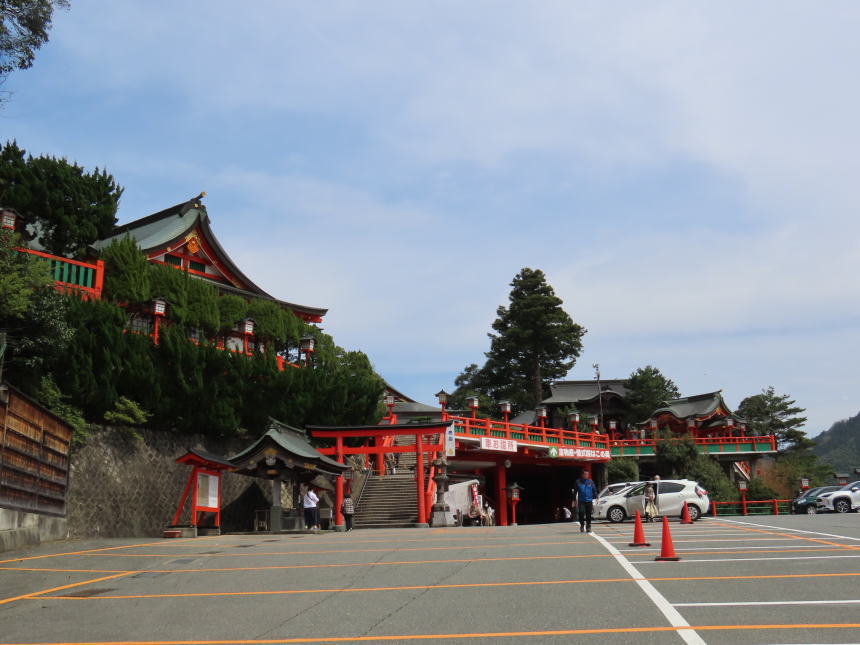 太鼓谷稲荷神社駐車場