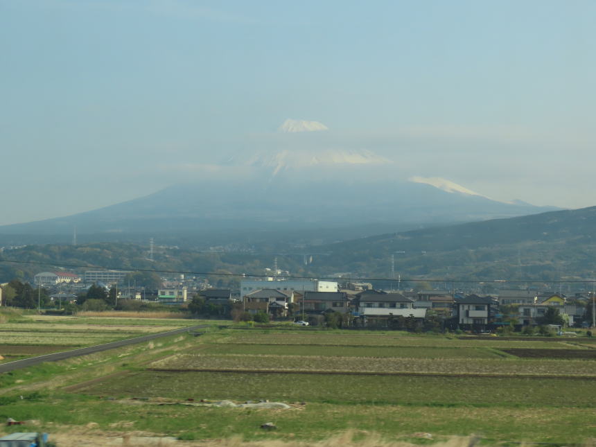 新富士駅手前の富士山