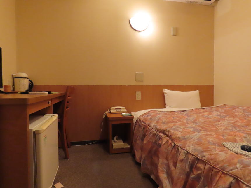 305号室1番目の部屋